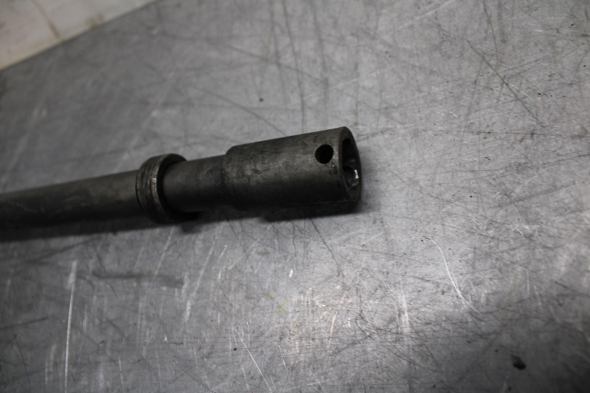 09-12 HONDA CBR600RR FRONT WHEEL RIM AXLE PIVOT BOLT 44301-MFJ-D00 BB450