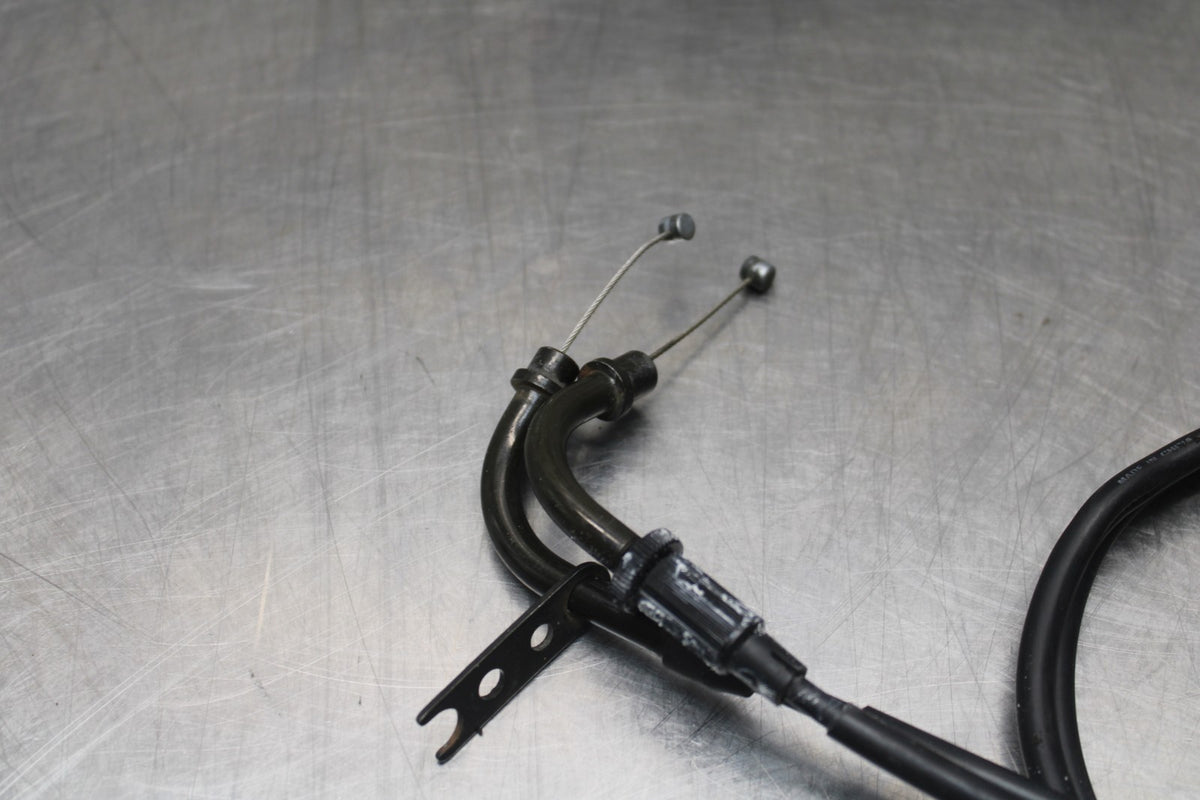06-07 SUZUKI GSXR 600 THROTTLE CABLES LINES BB845
