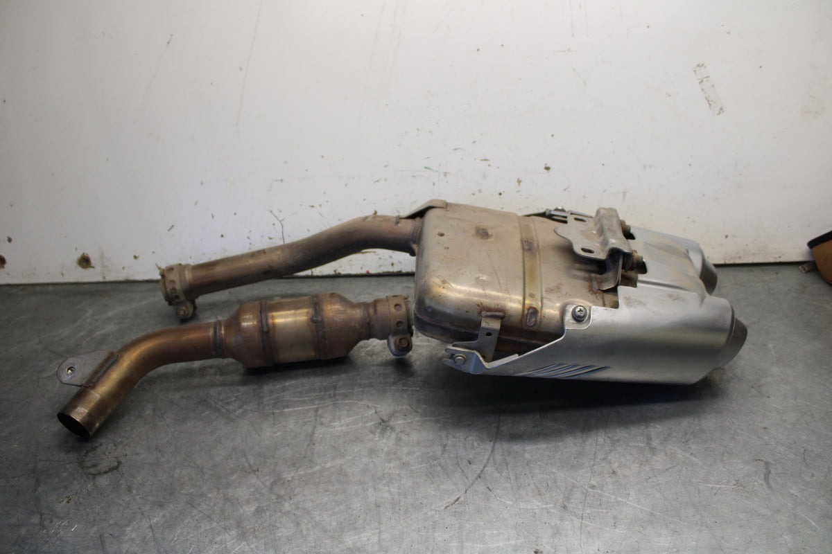 07-09 YAMAHA FZ6 EXHAUST PIPE MUFFLER SLIP ON CAN SILENCER 5VX-14710-01-00 BB713