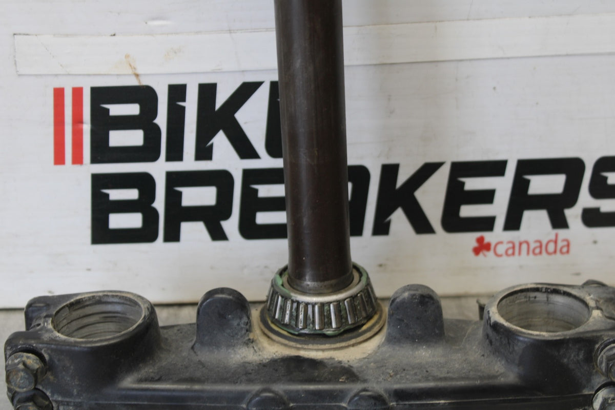 06 KAWASAKI KLR650 FRONT FORKS CLAMP LOWER TRIPLE TREE STEM BB919