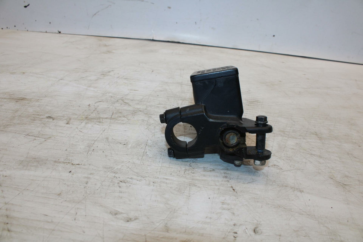 07-12 SUZUKI BANDIT 650F FRONT BRAKE MASTER CYLINDER BB280
