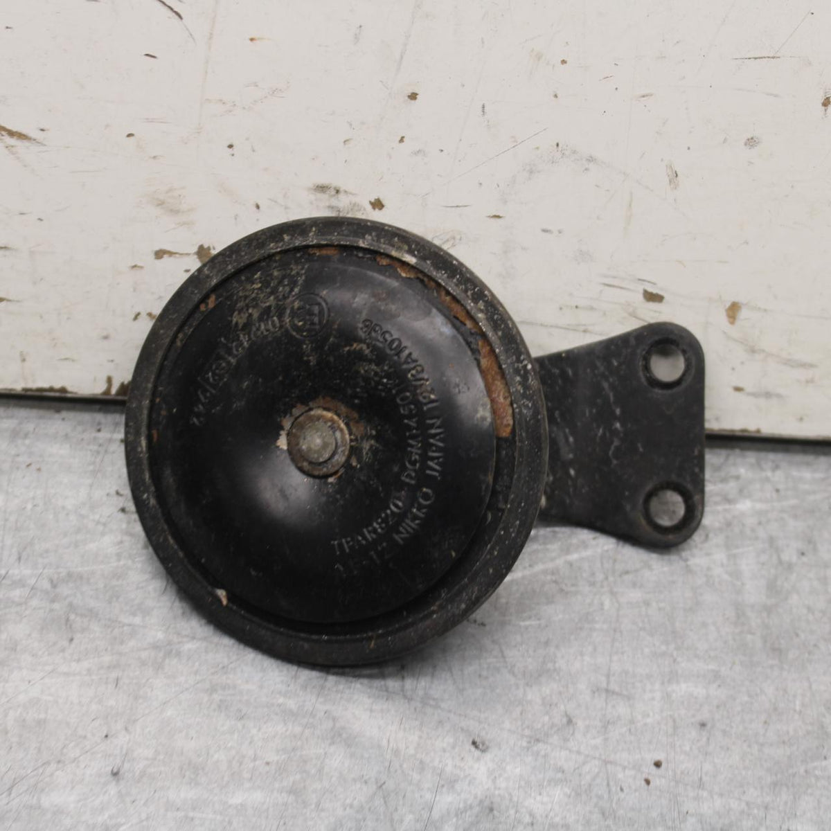 93-07 YAMAHA VMAX 1200 HORN SIGNAL BB634