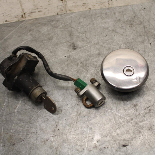 1982 Suzuki GS450L IGNITION LOCK KEY SET W/ GAS CAP AND SEAT LOCK BB52