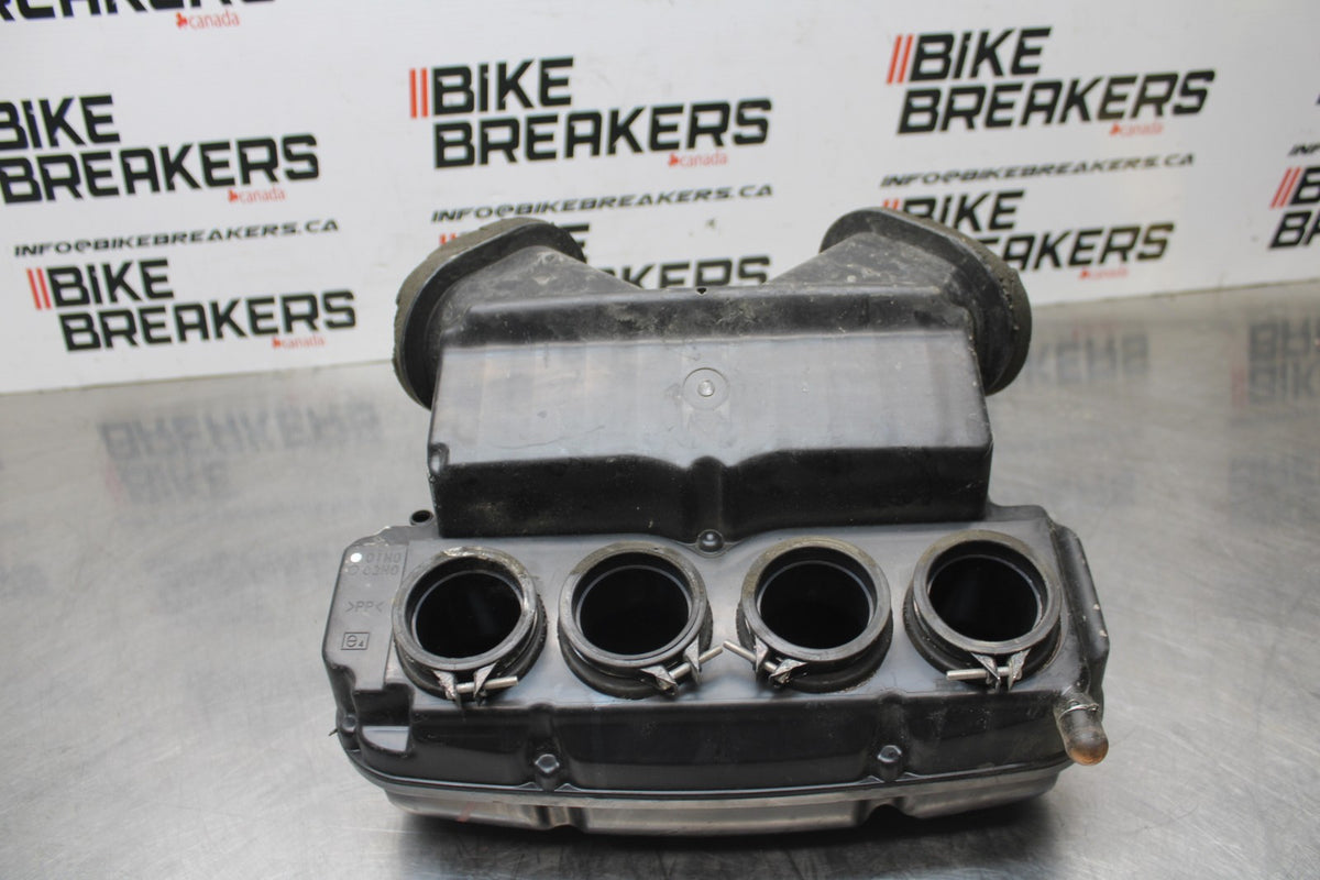 06-07 SUZUKI GSXR600 AIRBOX AIR INTAKE FILTER BOX BB836