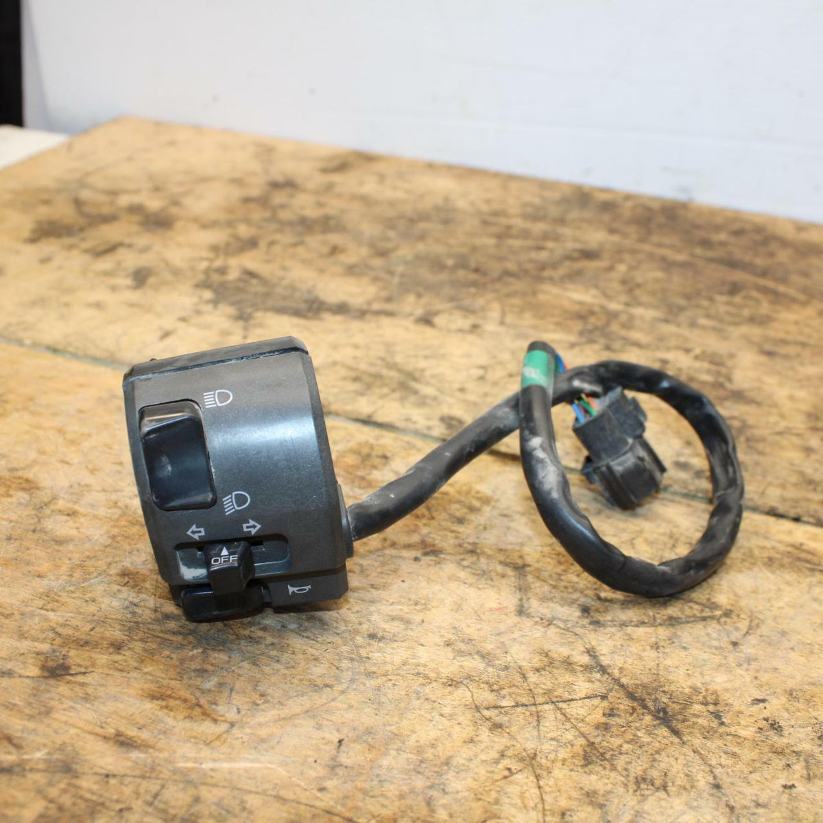 04-07 DUCATI ST3 LEFT CLIP ON HANDLE HORN SIGNALS SWITCH SWITCHES BB347
