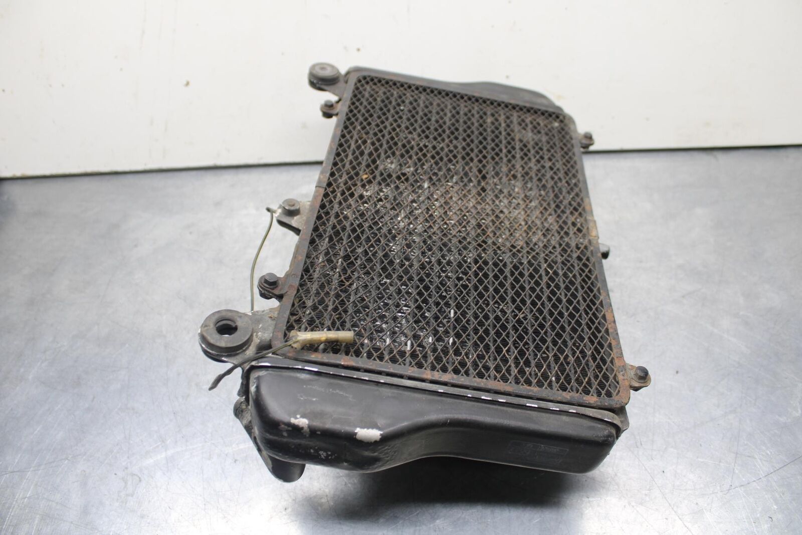 1984 Kawasaki Ninja 900R ZX900A ENGINE RADIATOR MOTOR COOLER COOLING  BB84