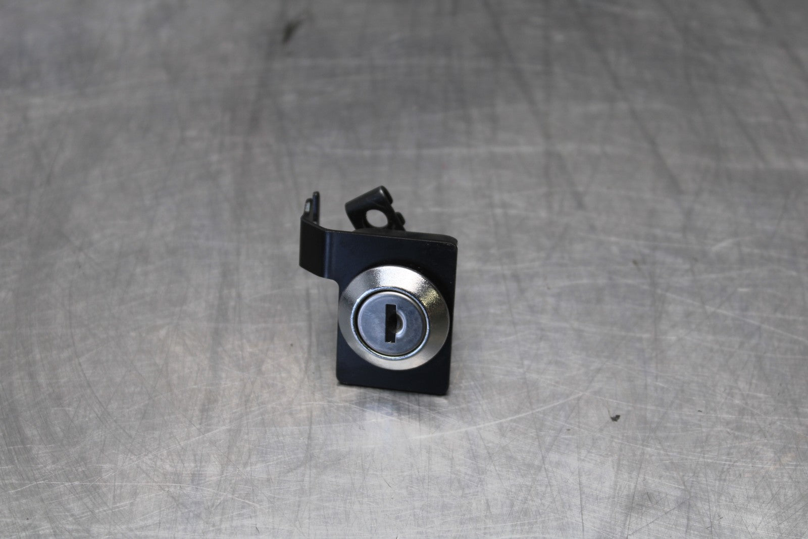 21-23 KAWASAKI NINJA ZX6R IGNITION LOCK KEY SET W/ GAS CAP AND SEAT LOCK BB179