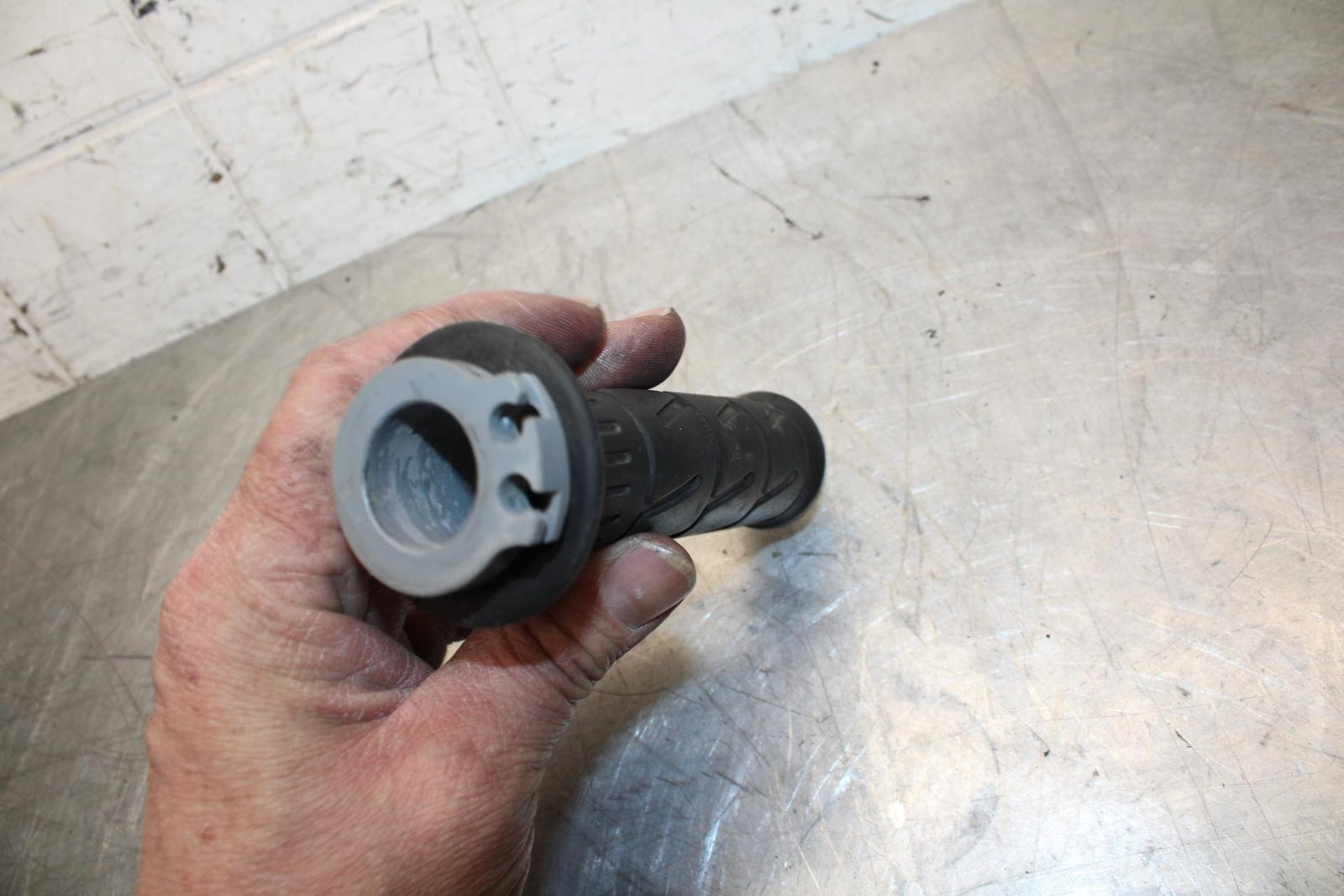 11 KAWASAKI NINJA 650 ER EX 650 RIGHT THROTTLE GRIP BB503