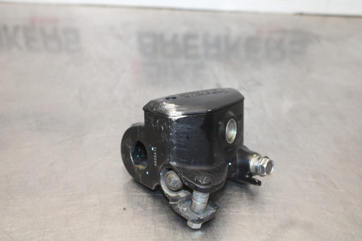 23-26 KAWASAKI NINJA ZX4RR FRONT BRAKE MASTER CYLINDER BB898