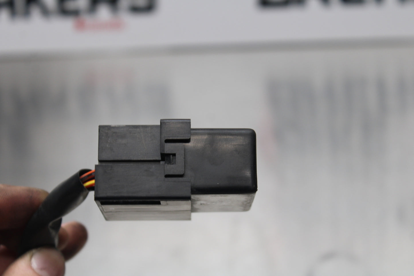 11 SUZUKI GSXR1000 TURN SIGNAL BLINKER RELAY FLASHER SWITCH BB142