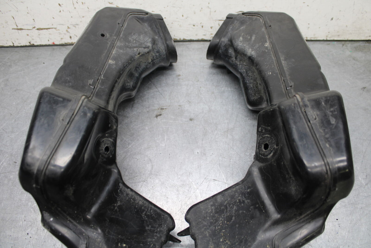 08-09 SUZUKI GSXR600 RIGHT LEFT AIR INTAKE DUCTS BB728