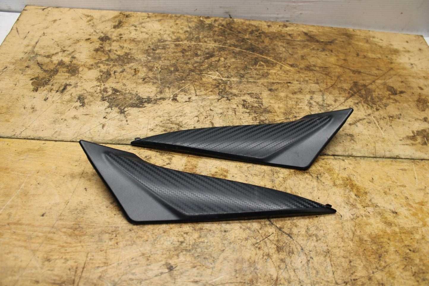 11-21 SUZUKI GSXR600 RIGHT LEFT FRONT SIDE SEAT PANELS TRIMS COWLS BB346