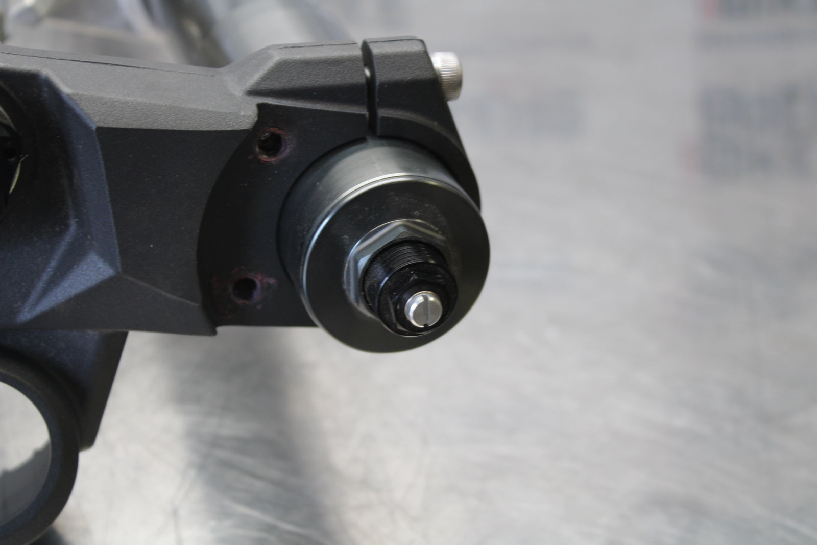 23-24 KAWASAKI NINJA ZX14R FRONT END FORKS SUSPENSION TRIPLE TREES/ AXLE BB153