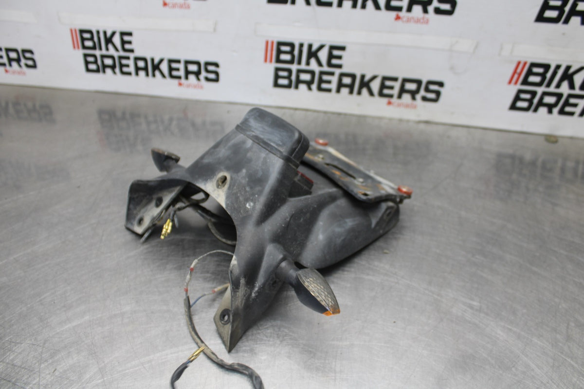 05 DUCATI SUPERSPORT 800 REAR BACK FENDER MUD GUARD BB913