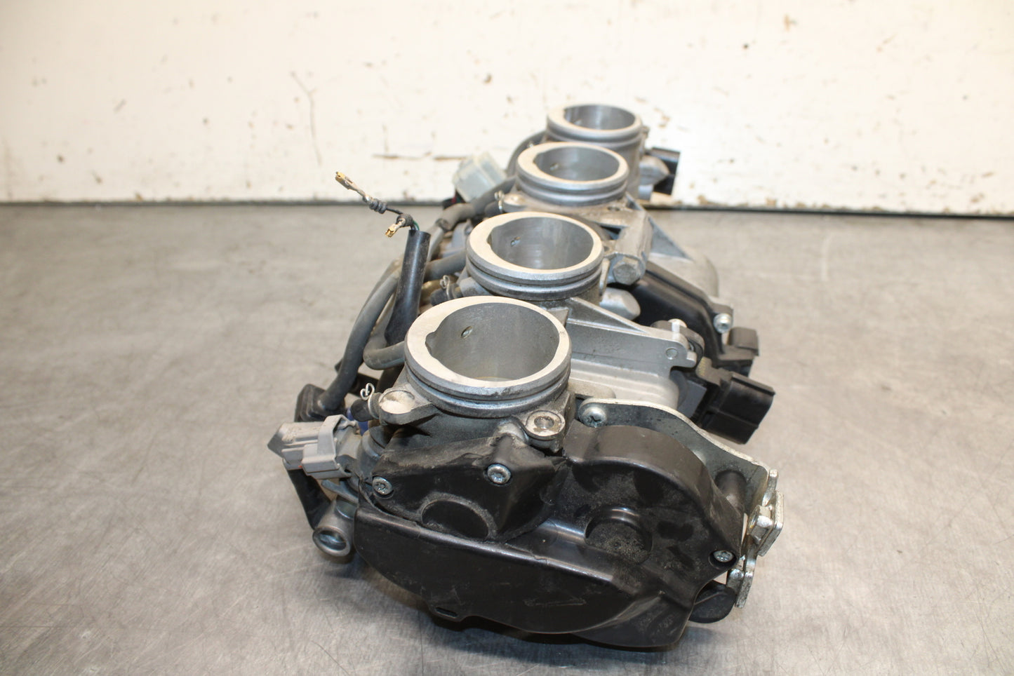 07-08 YAMAHA YZF R1 MAIN FUEL INJECTORS / THROTTLE BODIES BB724