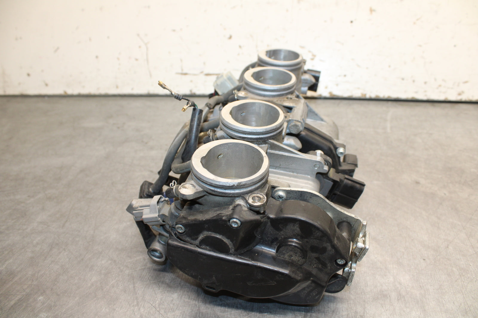 07-08 YAMAHA YZF R1 MAIN FUEL INJECTORS / THROTTLE BODIES BB724