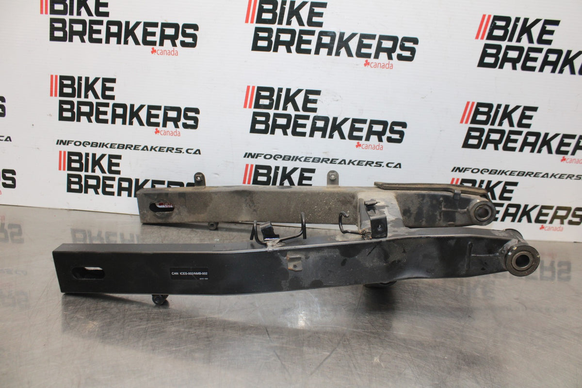 24 KAWASAKI NINJA 500 ABS REAR SWINGARM BACK SUSPENSION SWING ARM BB818