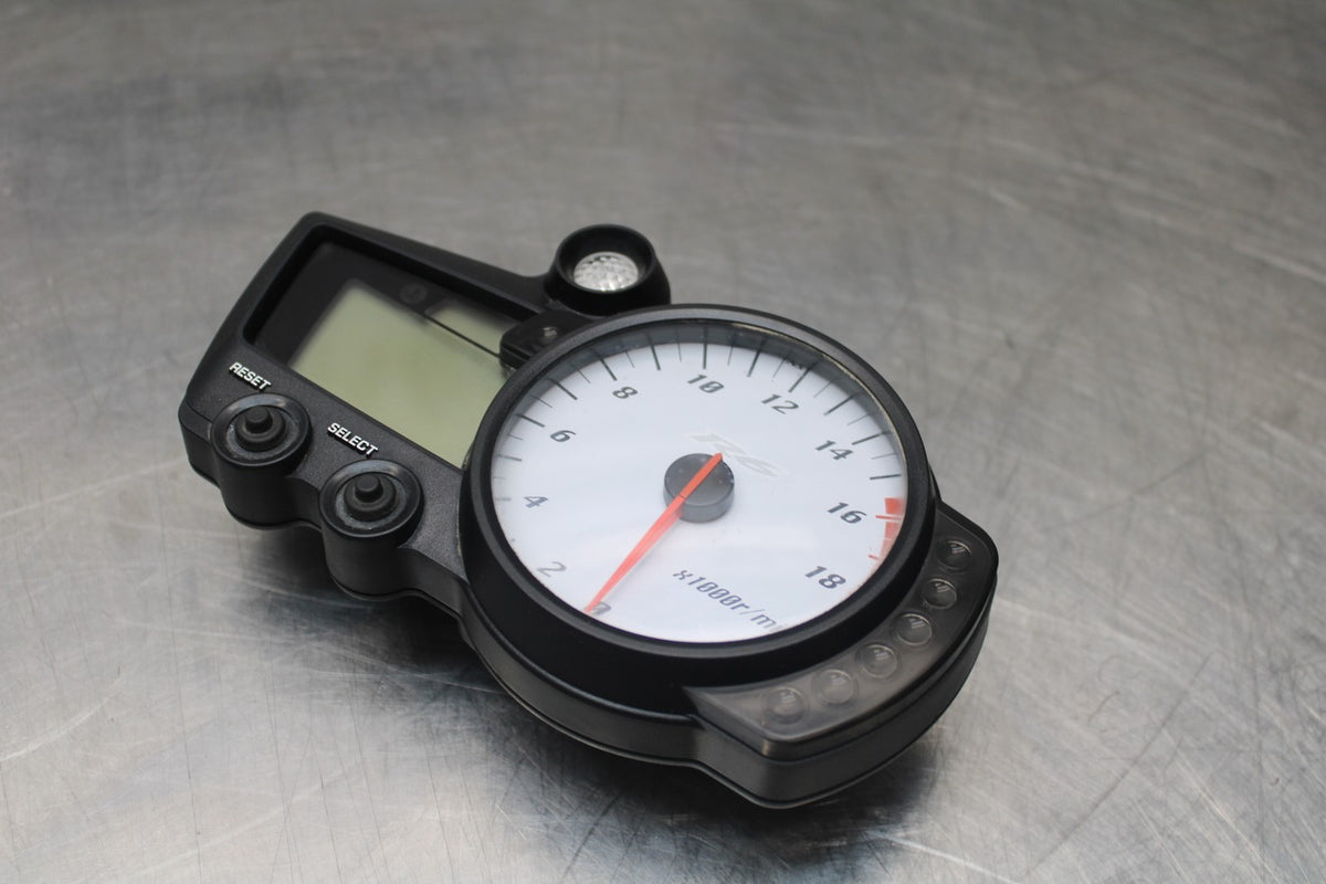 08-09 YAMAHA YZF R6S SPEEDO GAUGES DISPLAY CLUSTER SPEEDOMETER TACHOMETER BB796