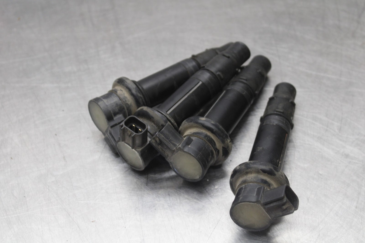 03 YAMAHA YZF R1 IGNITION COILS COIL SPARK PLUG CAPS BB895