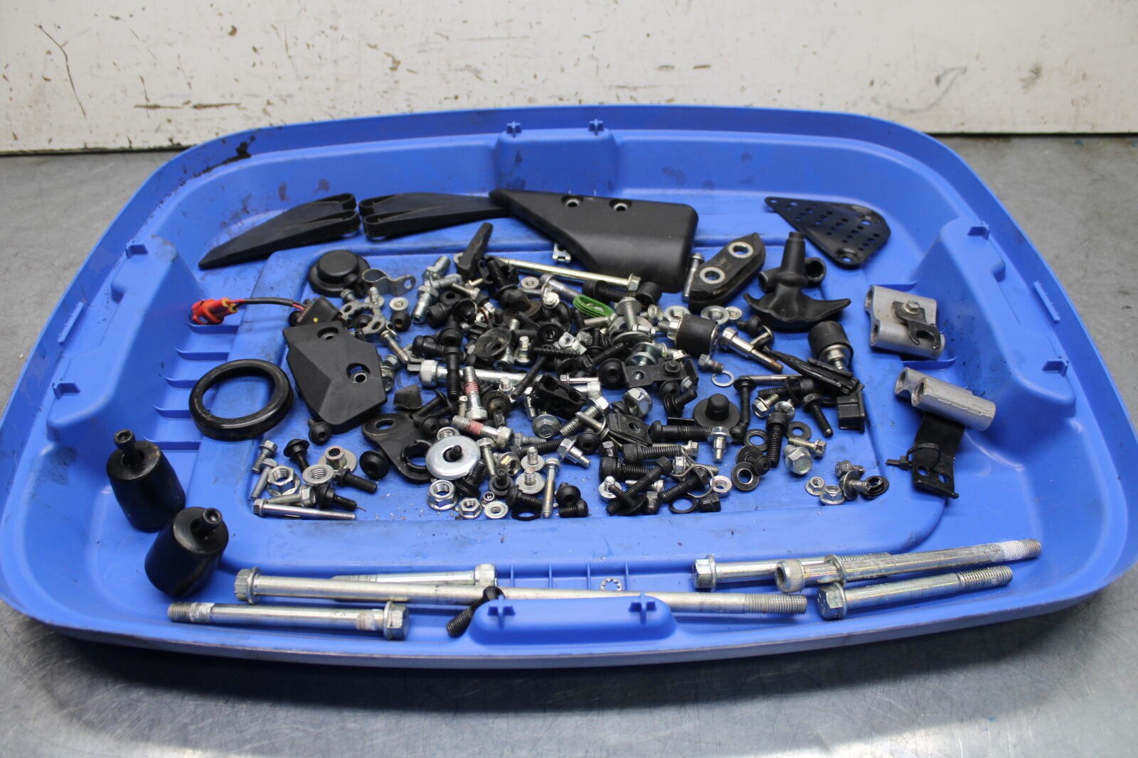 17-24 KTM 390 DUKE MOUNTING BOLTS HARDWARE MOTOR SCREWS BB734