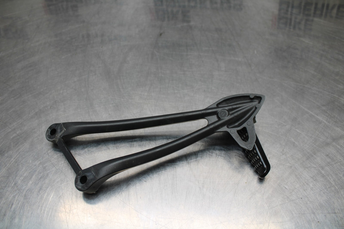 21-23 KAWASAKI NINJA ZX6R LEFT REAR BACK PASSENGER PEG BB179