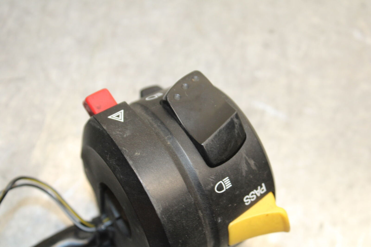 06-07 SUZUKI GSXR750 LEFT CLIP ON HANDLE HORN SIGNALS SWITCH SWITCHES BB670