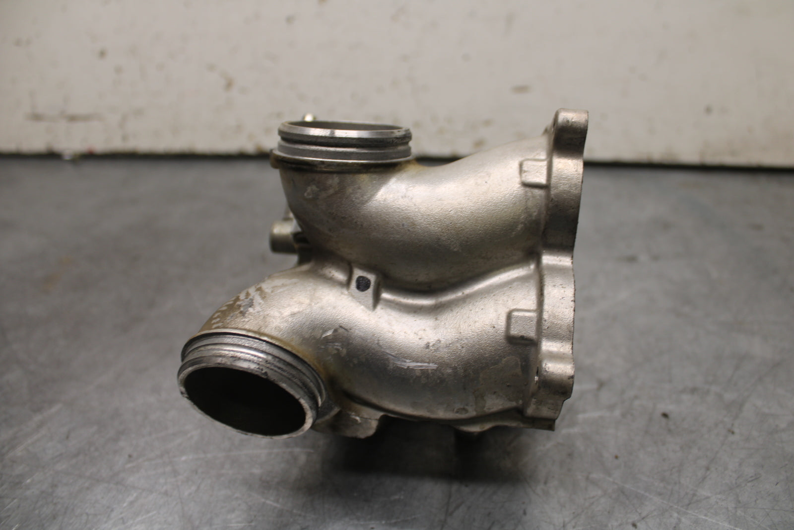 14-15 YAMAHA V STAR 1300 XVS1300CT TOURER AIR INTAKE MANIFOLD BB722