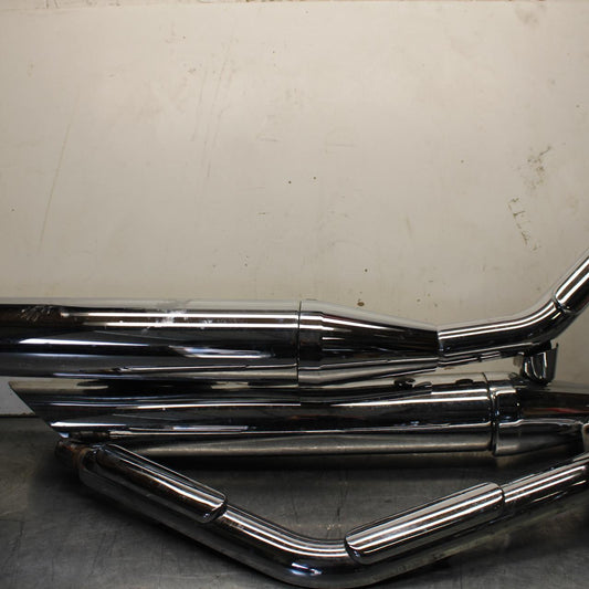 2013 Suzuki Boulevard C50T EXHAUST SYSTEM FULL HEADERS PIPES BB625