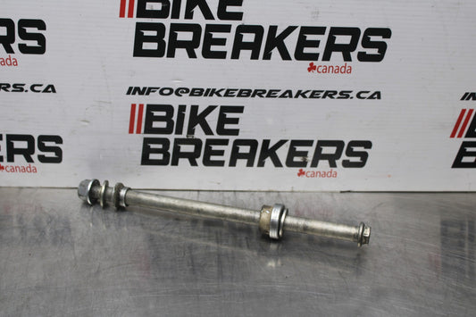 17-18 YAMAHA YZF R3 REAR AXLE BACK WHEEL RIM PIVOT BOLT AXEL BB788