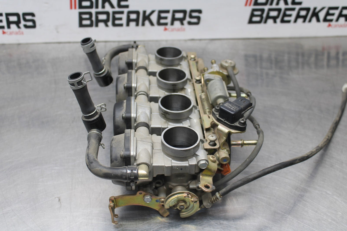 05 YAMAHA YZF R6 MAIN FUEL INJECTORS / THROTTLE BODIES BB858