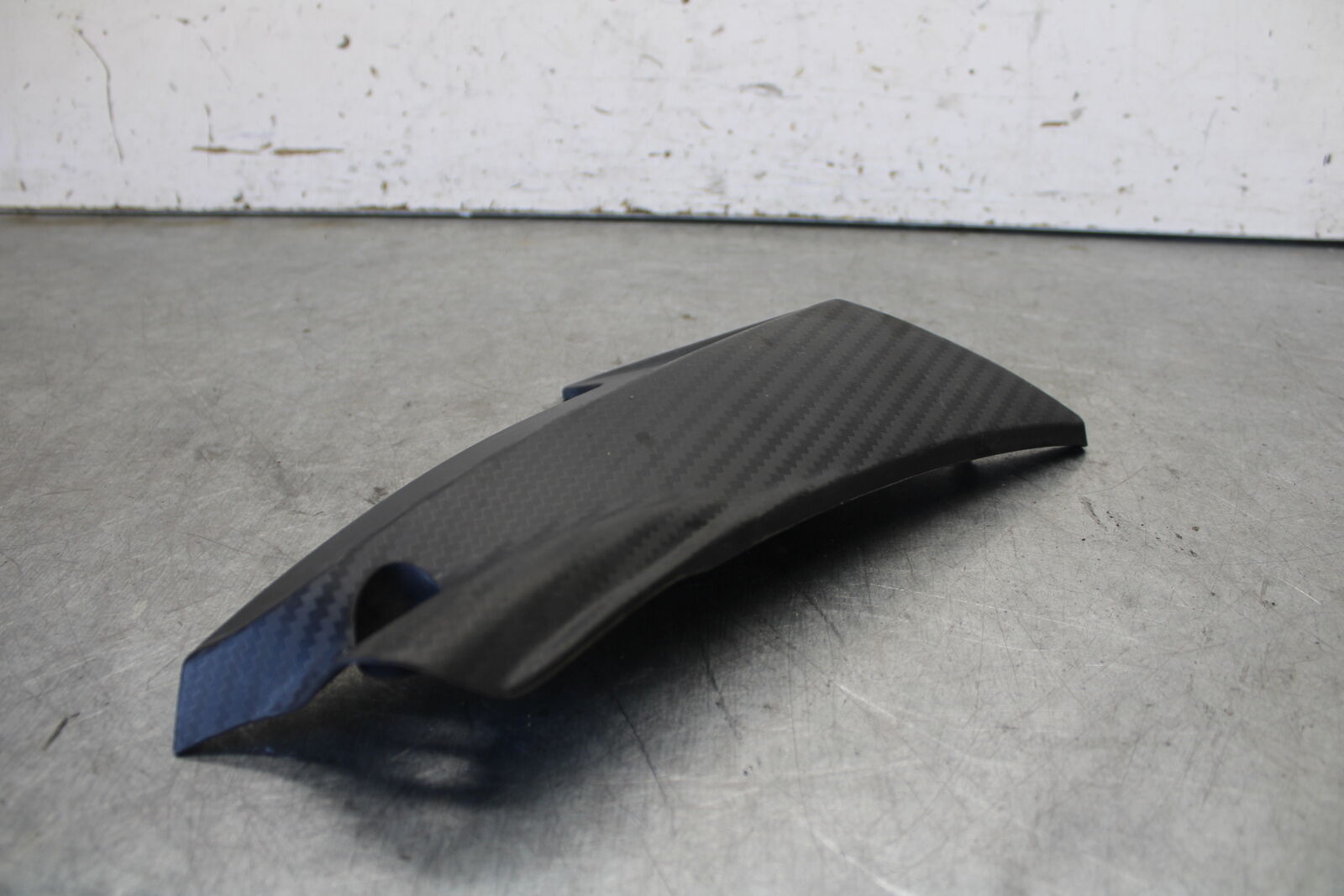 11-24 SUZUKI GSXR750 LEFT FRAME SIDE COVER COWL PANEL TRIM  BB687