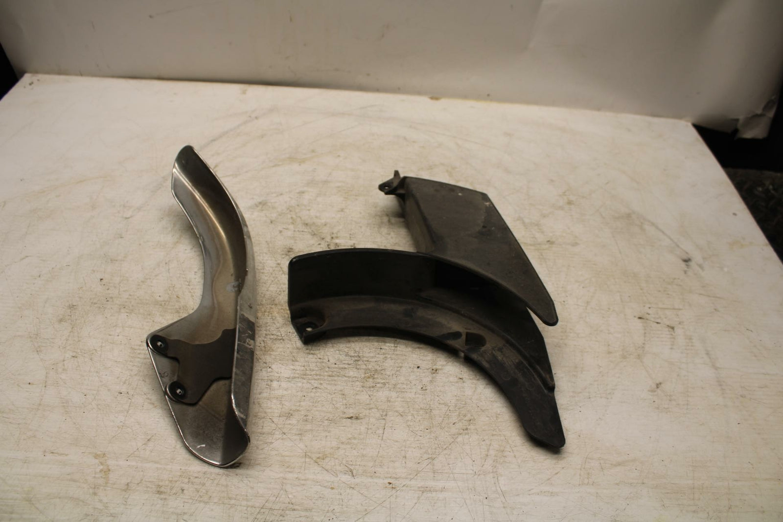 06-21 KAWASAKI VULCAN 900 SWINGARM CHAIN BUFFER SLIDER GUIDE BB363