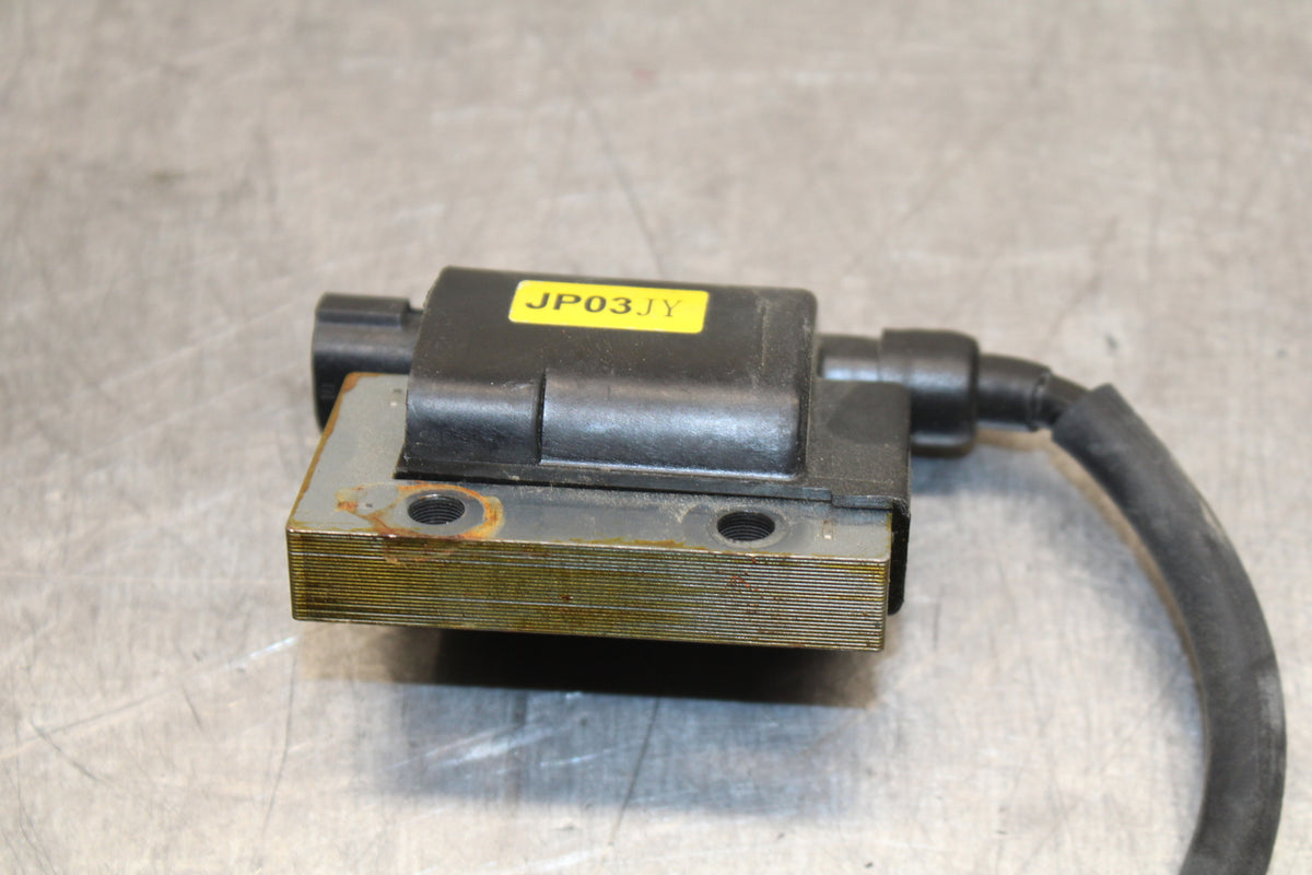 17-24 KTM 390 DUKE IGNITION COIL SPARK PLUG CAP  BB734