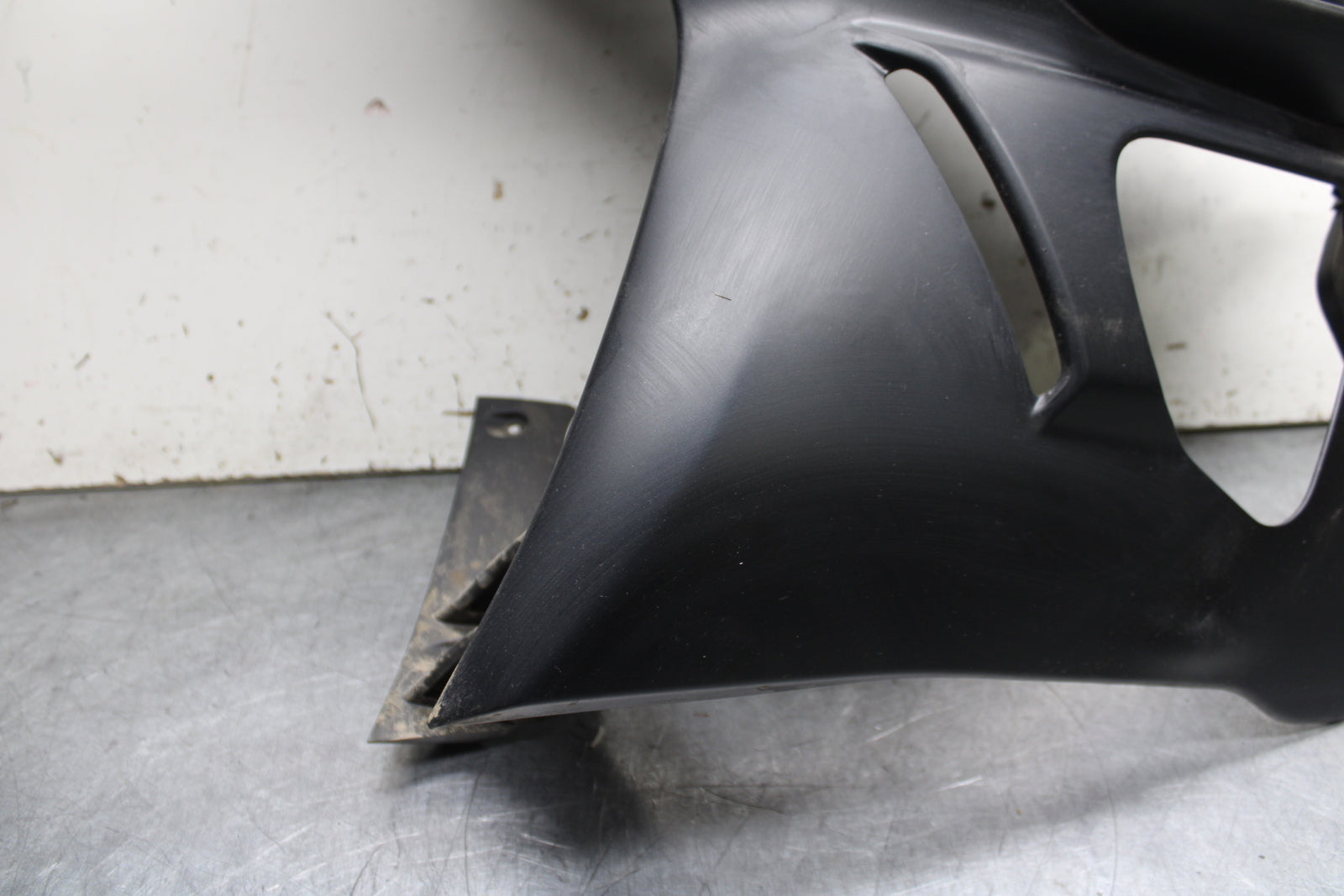 19-24 YAMAHA R3 LEFT LOWER MID UPPER SIDE FAIRING COWL BB736