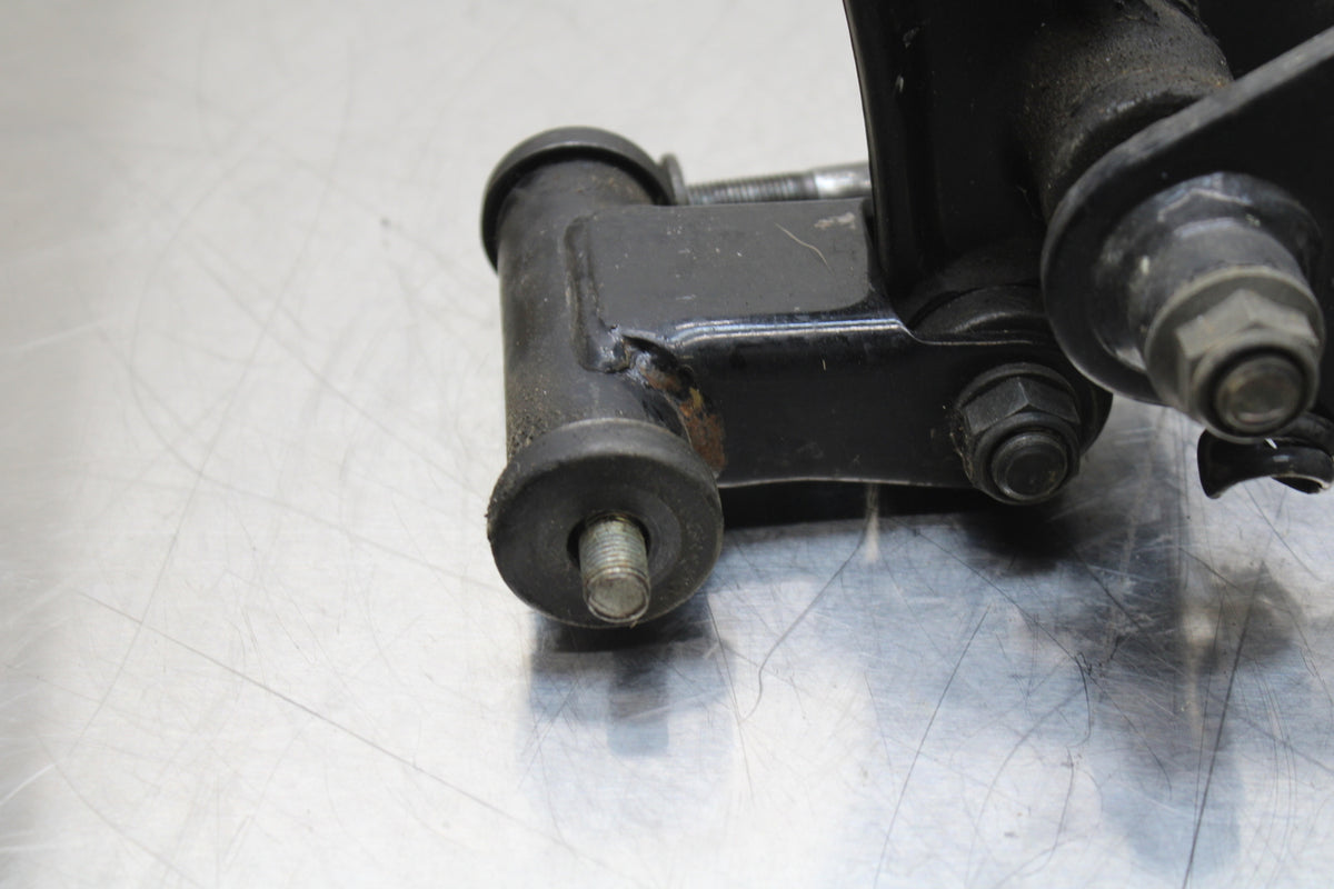 86 SUZUKI GS750ES REAR DOGBONE SHOCK LINKAGE LINK BB140