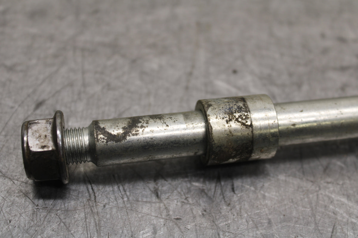 15-19 HONDA CBR300R FRONT WHEEL RIM AXLE PIVOT BOLT  BB112