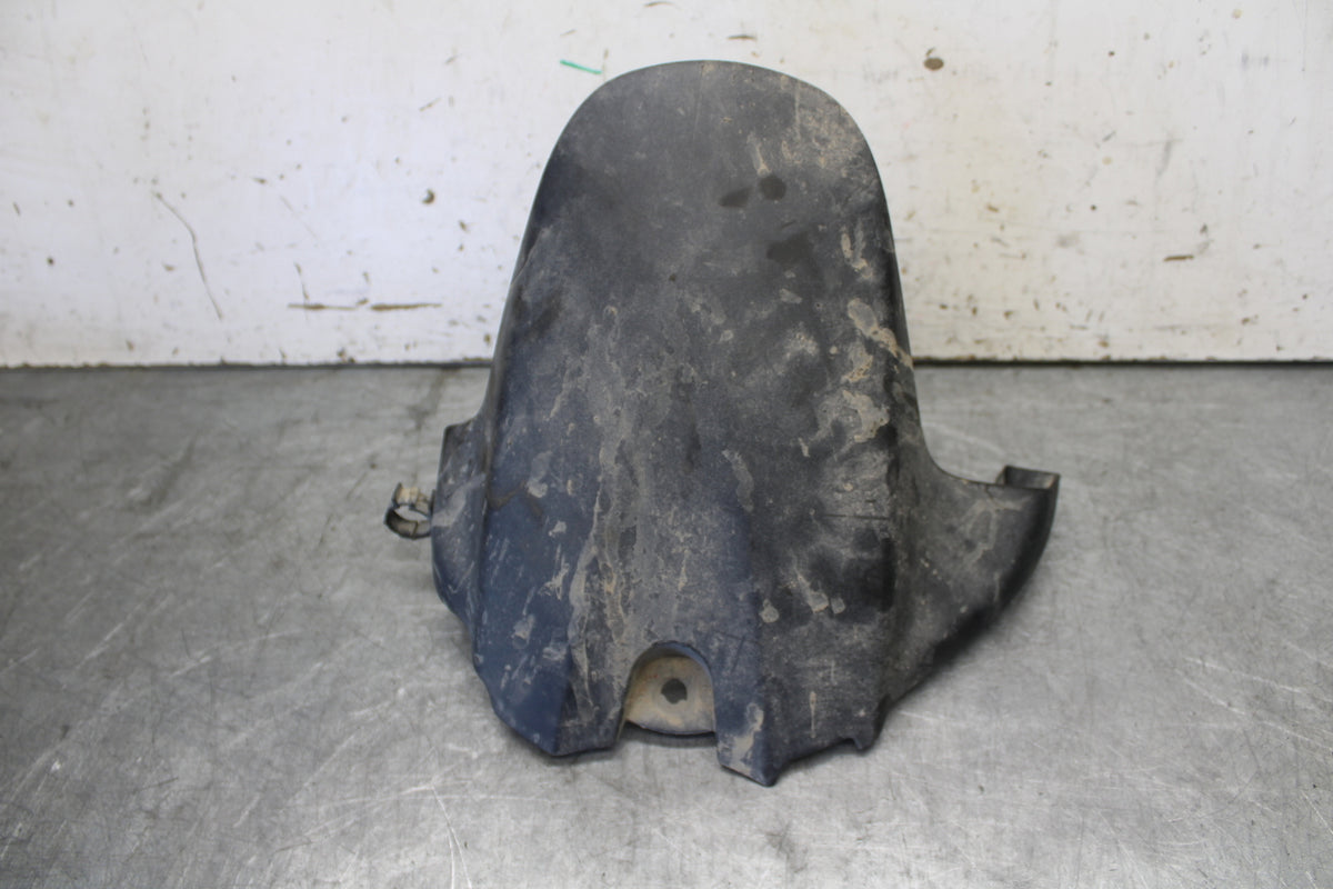 06-07 SUZUKI GSXR 600 REAR BACK WHEEL TIRE HUGGER FENDER BB694