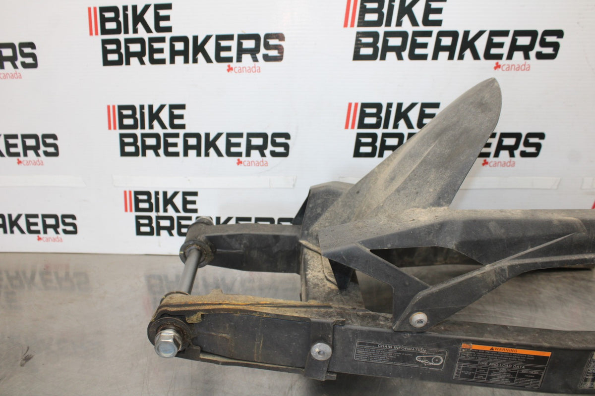 24-25 KAWASAKI NINJA 500 ABS REAR SWINGARM BACK SUSPENSION SWING ARM BB899
