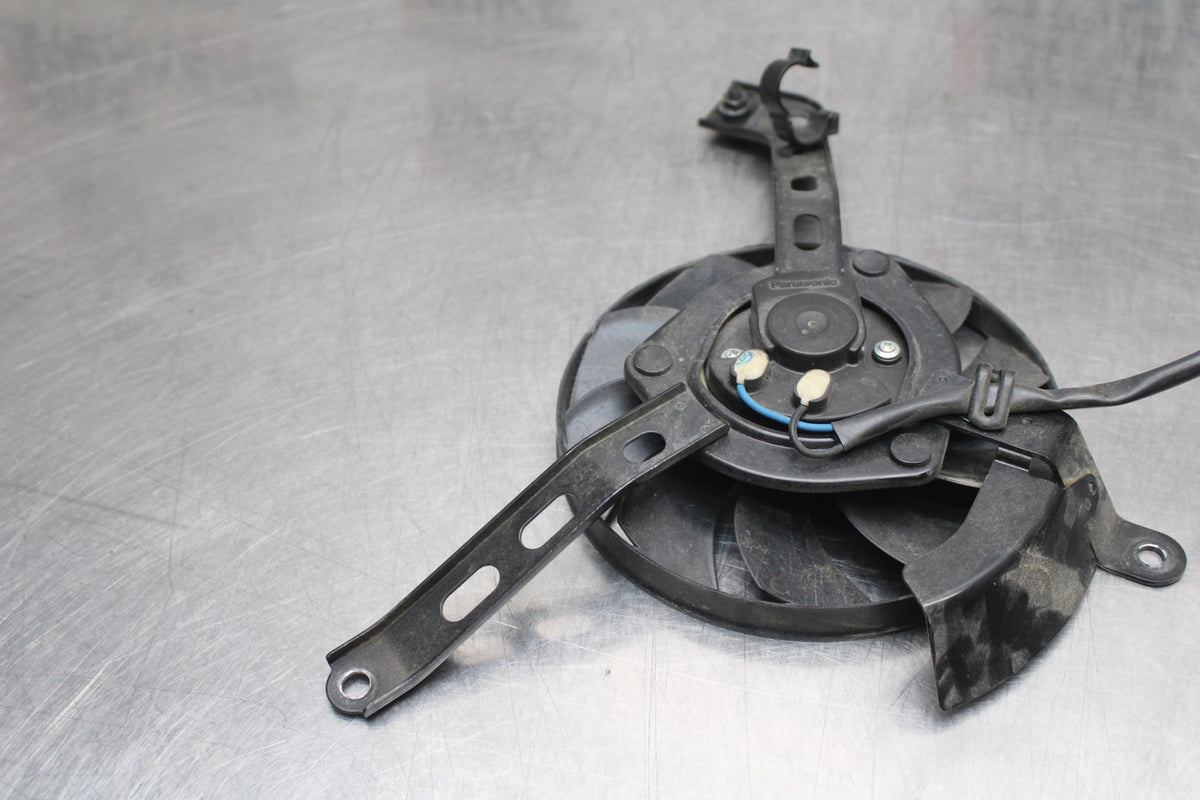 14-17 YAMAHA FZ07 ENGINE RADIATOR COOLING FAN BB766