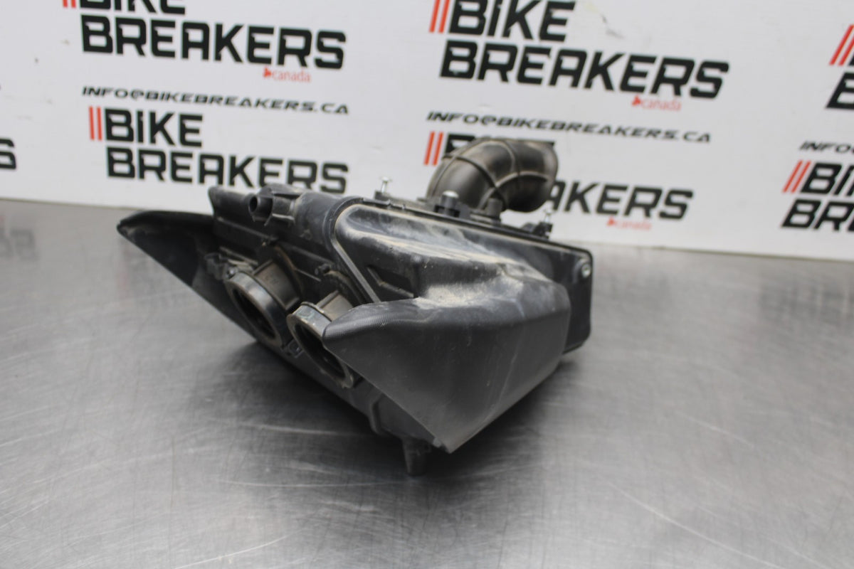 22-25 YAMAHA YZF R7 AIRBOX AIR INTAKE FILTER BOX BB850