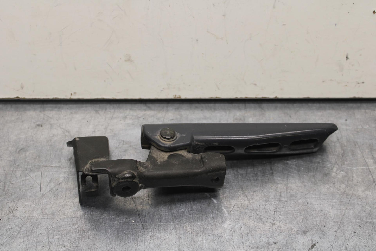 2001 Honda ST1100 LEFT PASSENGER REAR SEAT GRAB BAR HANDLE BB89
