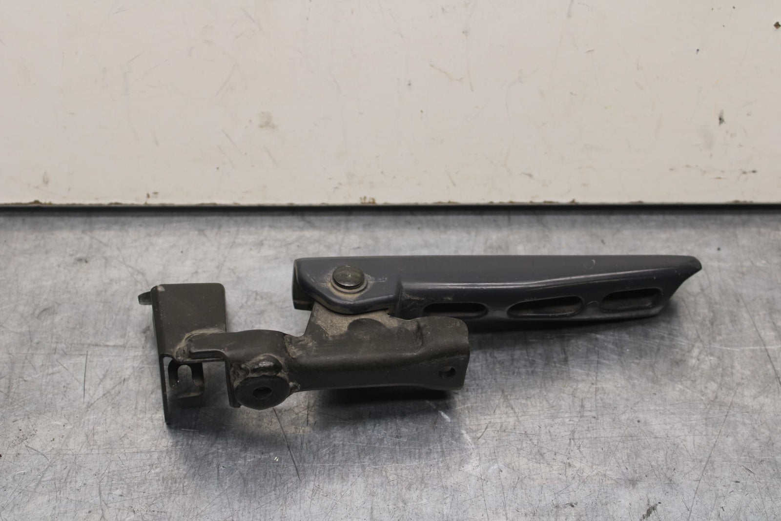 2001 Honda ST1100 LEFT PASSENGER REAR SEAT GRAB BAR HANDLE BB89