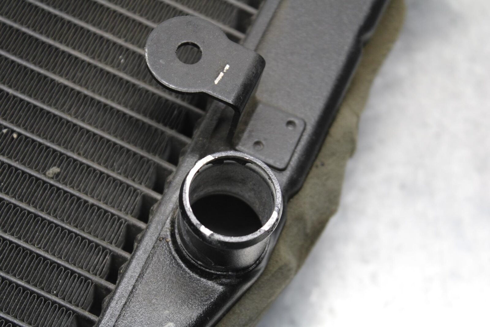 2007 Yamaha YZF R6S ENGINE RADIATOR MOTOR COOLER COOLING  BB594