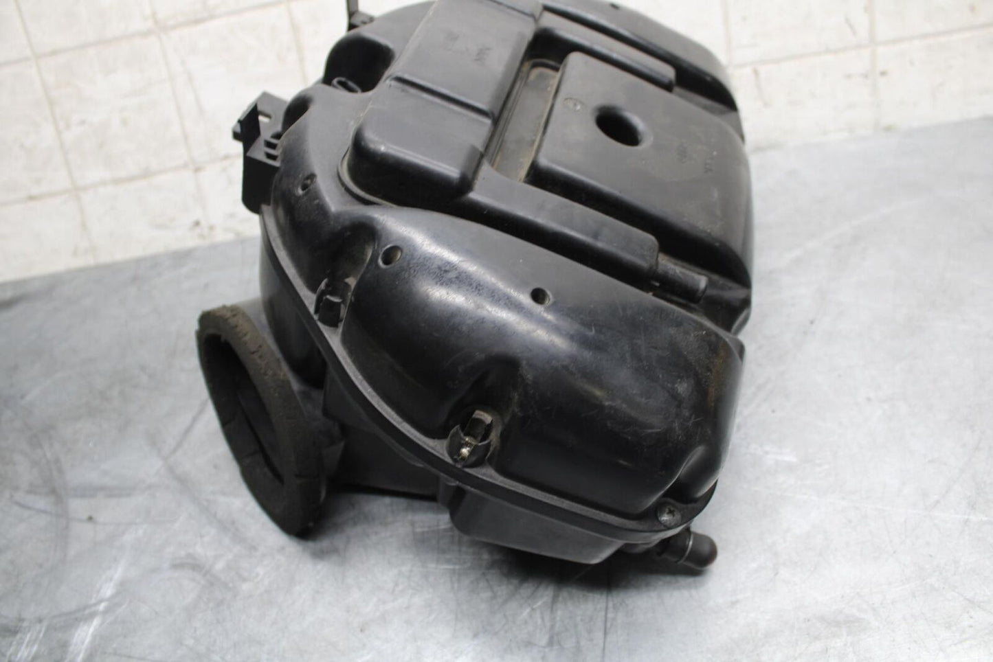 2007 Suzuki GSXR750 AIRBOX AIR INTAKE FILTER BOX 13700-02H03 BB546