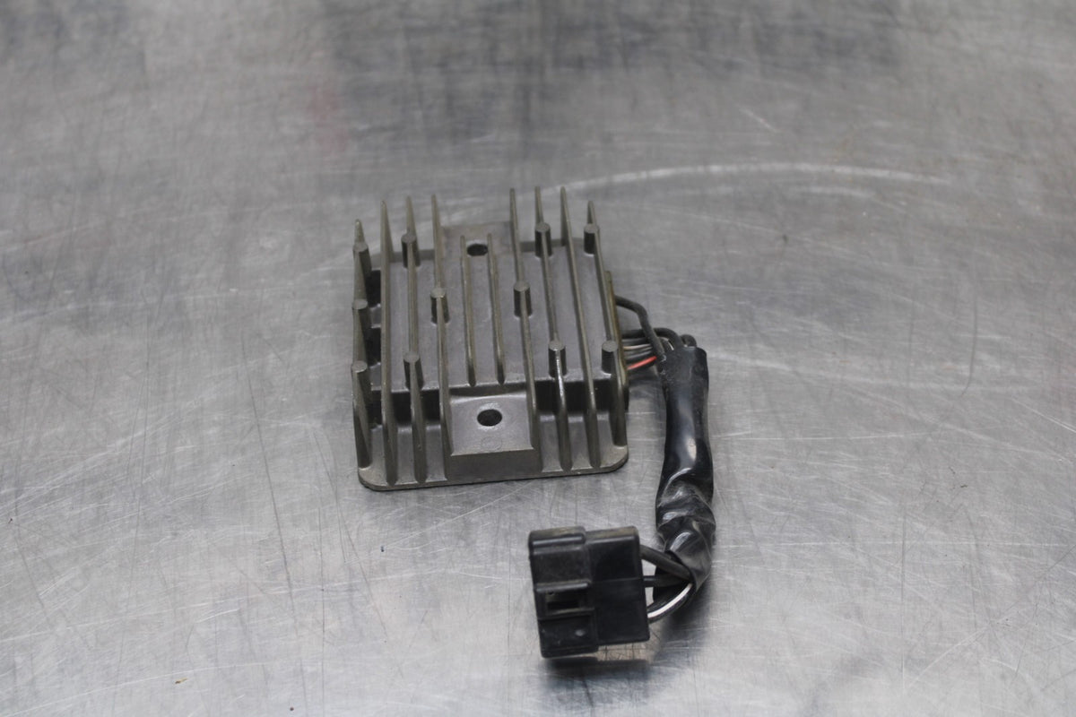 04-05 SUZUKI GSXR600 RECTIFIER VOLTAGE REGULATOR BB792