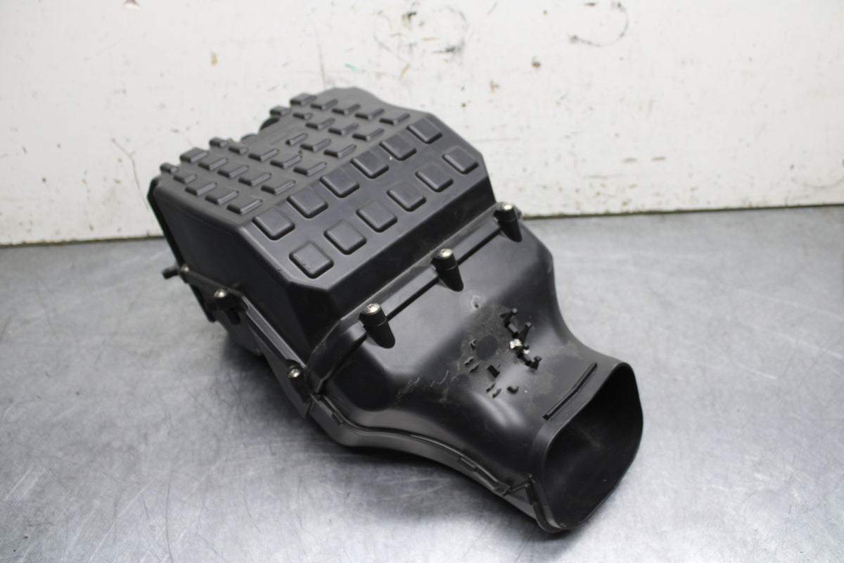 21-24 APRILIA TUONO 660 FACTORY AIRBOX AIR INTAKE FILTER BOX BB733