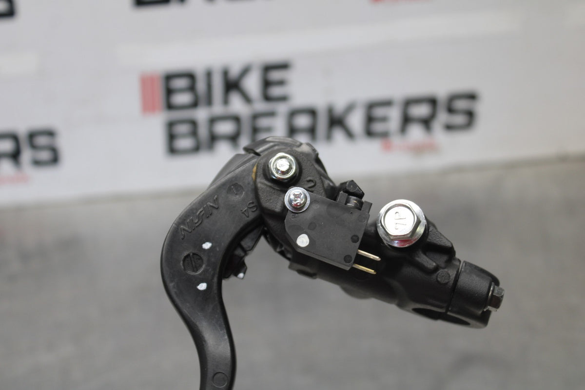 11-26 SUZUKI GSXR750 NEW TAKE OFF FRONT BRAKE MASTER CYLINDER w/ LEVER BB882