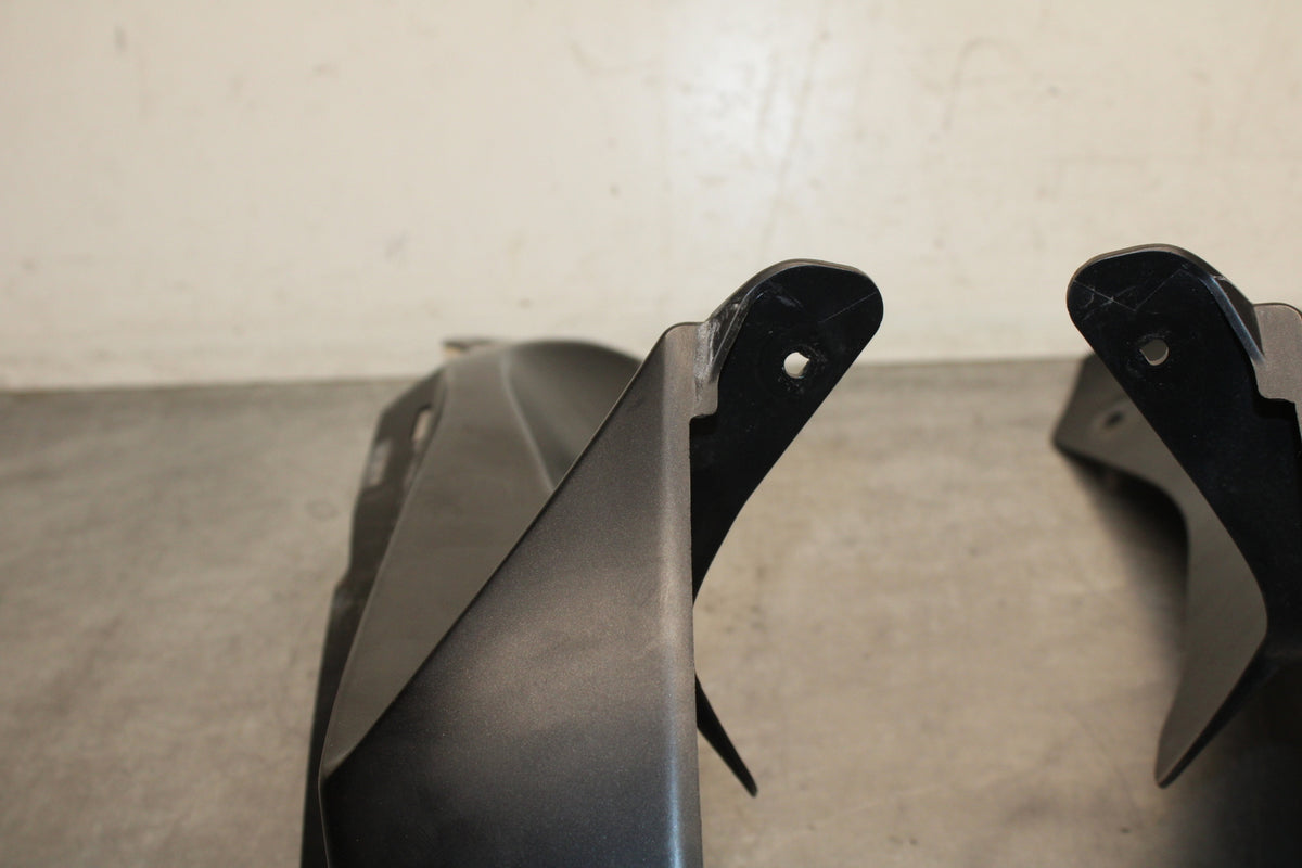 09 SUZUKI GSXR600 RIGHT LEFT FRONT DUCT COVERS PANELS COWLS BB759