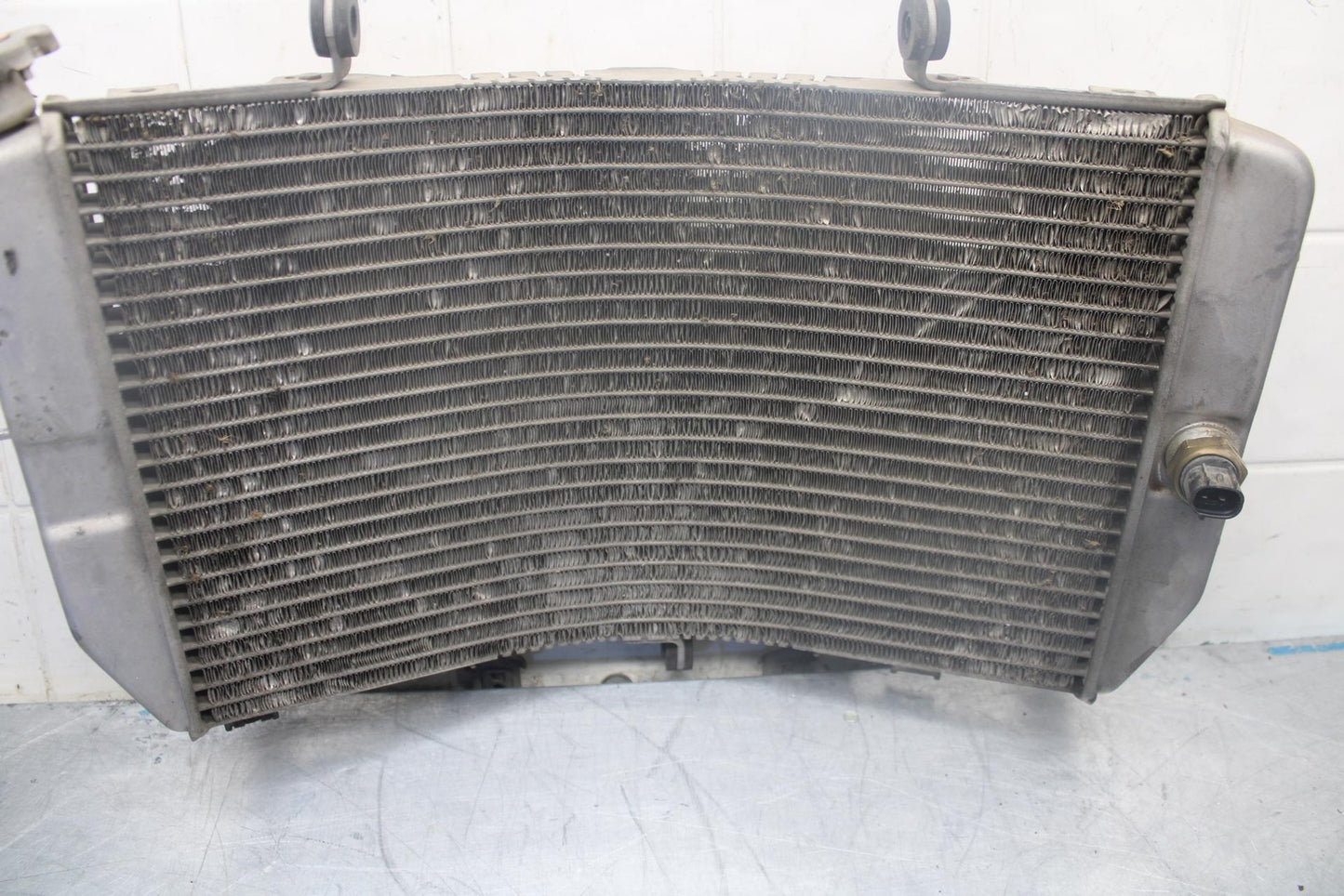03-04 SUZUKI GSXR1000 ENGINE RADIATOR MOTOR COOLER COOLING  17710-40F20 BB459