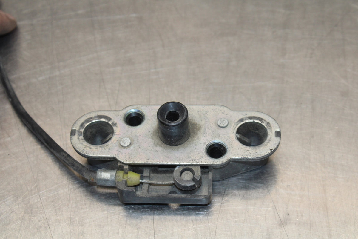 07-08 KAWASAKI NINJA ZX6R REAR PASSENGER SEAT LATCH LOCK ASSEMBLY BB203